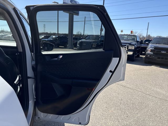 Certified 2020 Ford Escape Titanium image 25