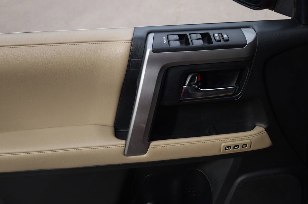 Used 2019 Toyota 4Runner Limited image 21