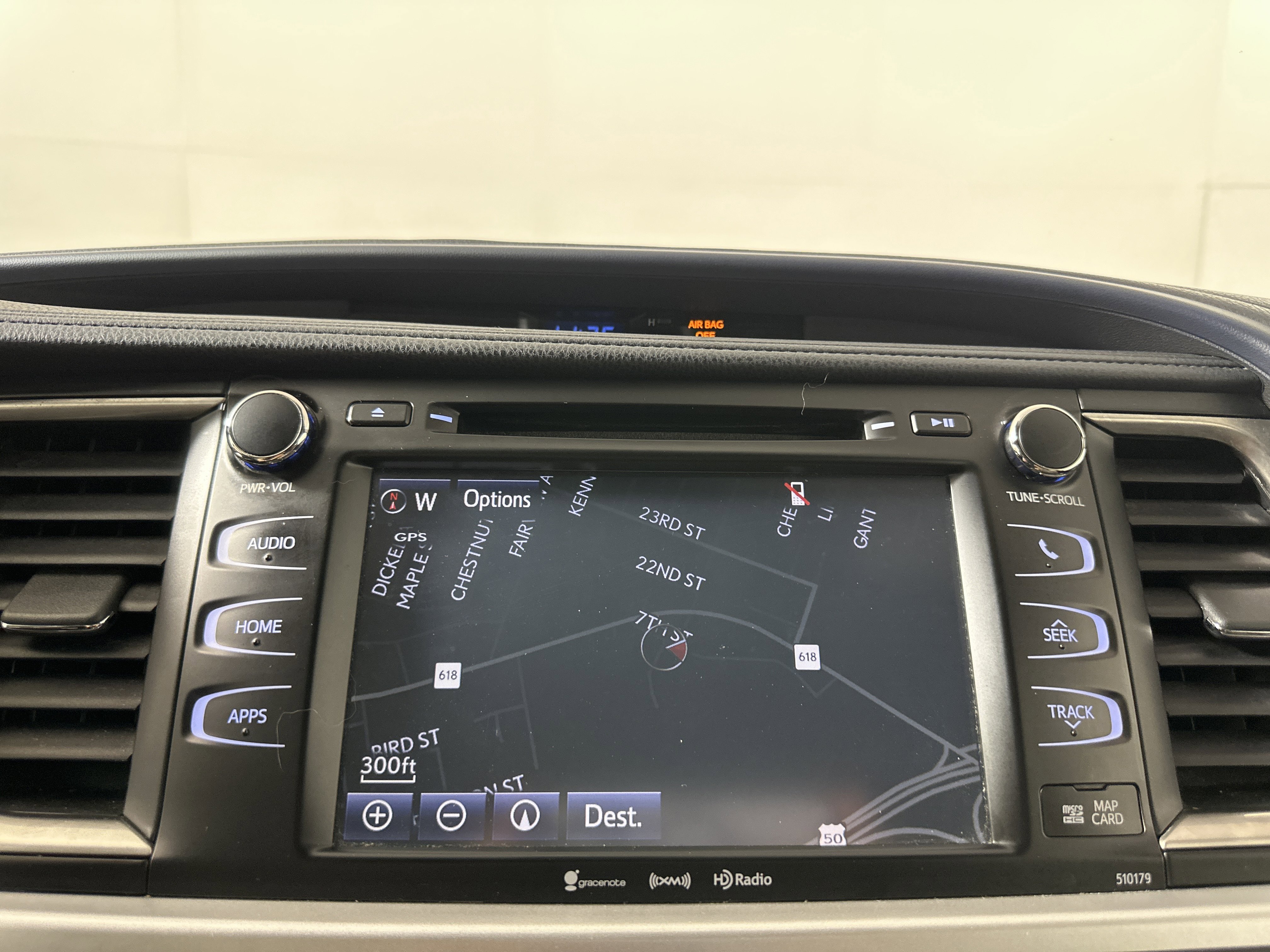 Used 2017 Toyota Highlander AWD V6 image 17