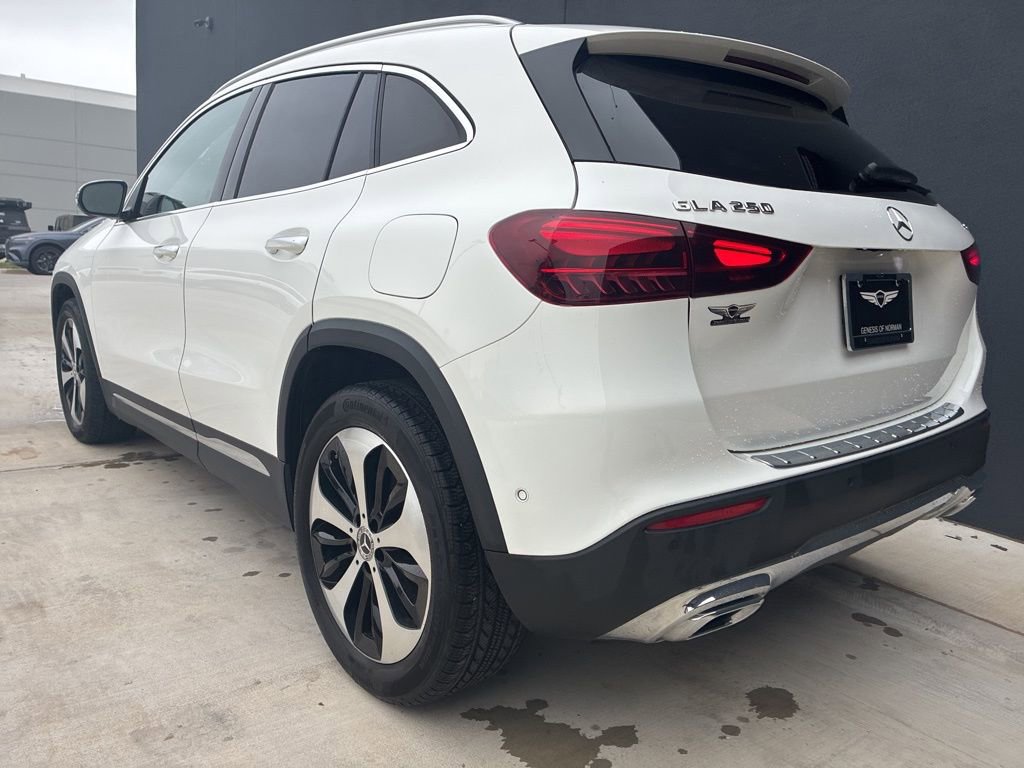Used 2025 Mercedes-Benz GLA 250 4MATIC image 6