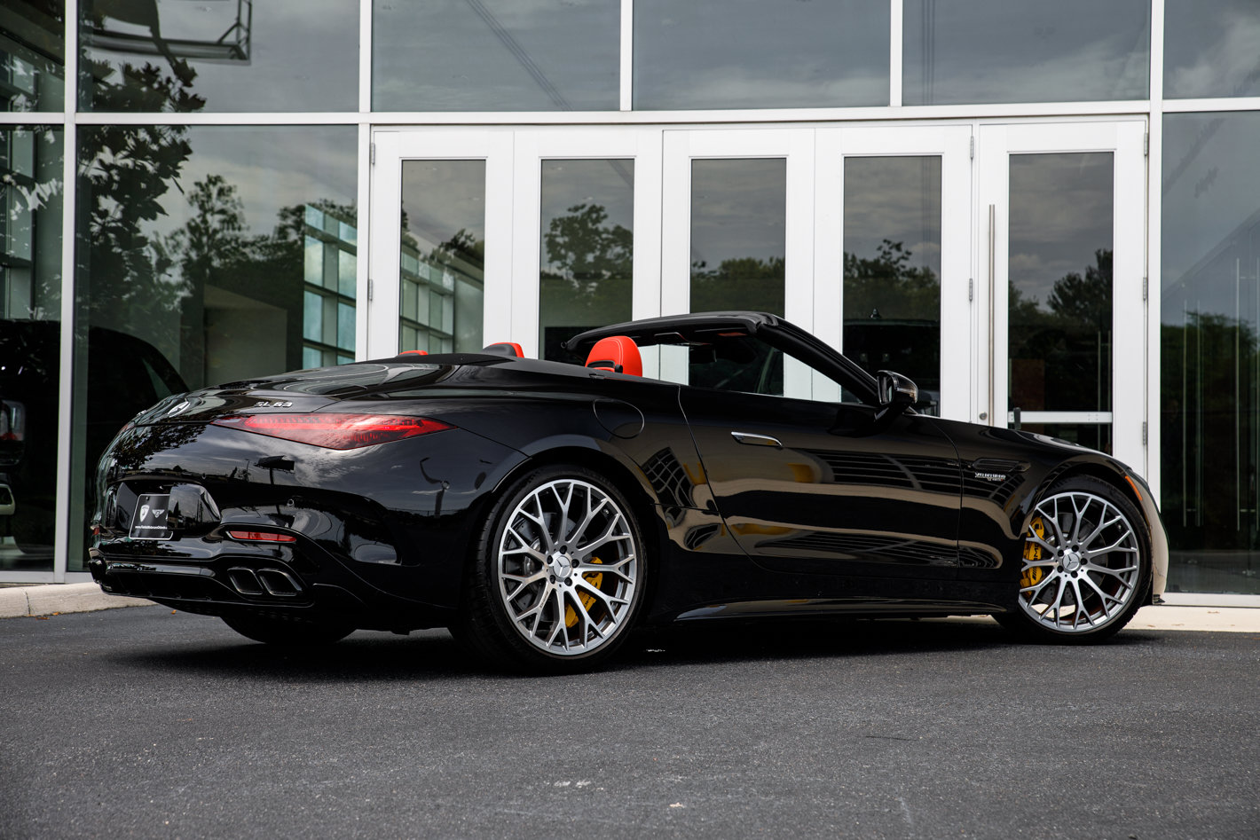 Used 2022 Mercedes-Benz SL 63 AMG 4MATIC image 36