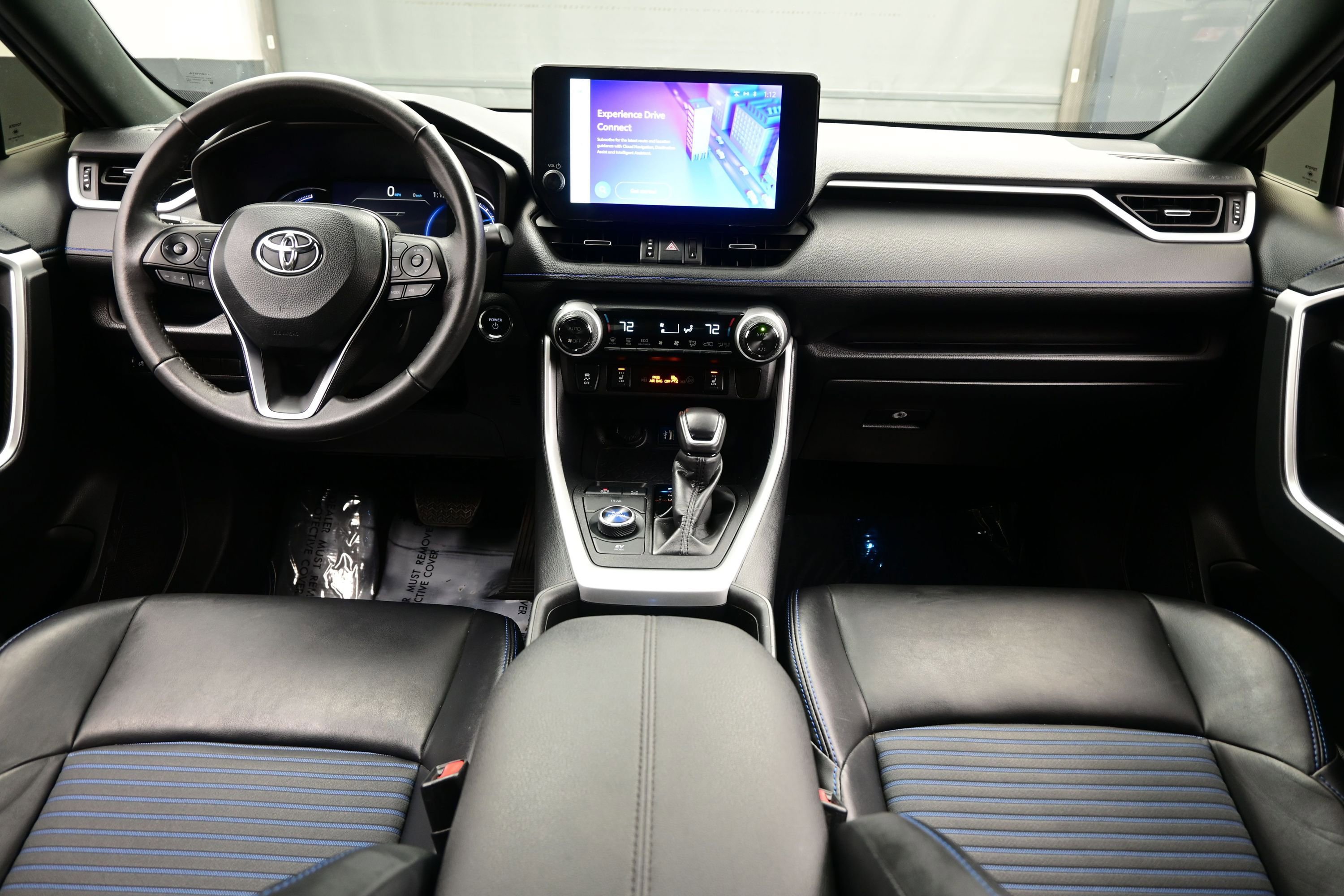 Used 2024 Toyota RAV4 XSE AWD/4WD image 17