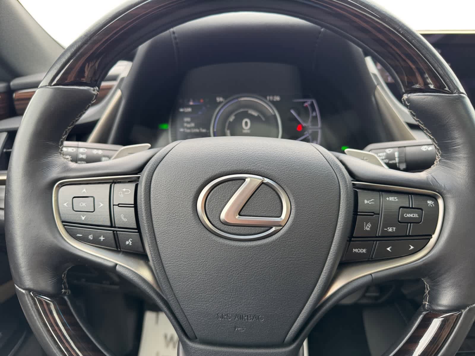 Used 2019 Lexus ES 300h FWD image 18