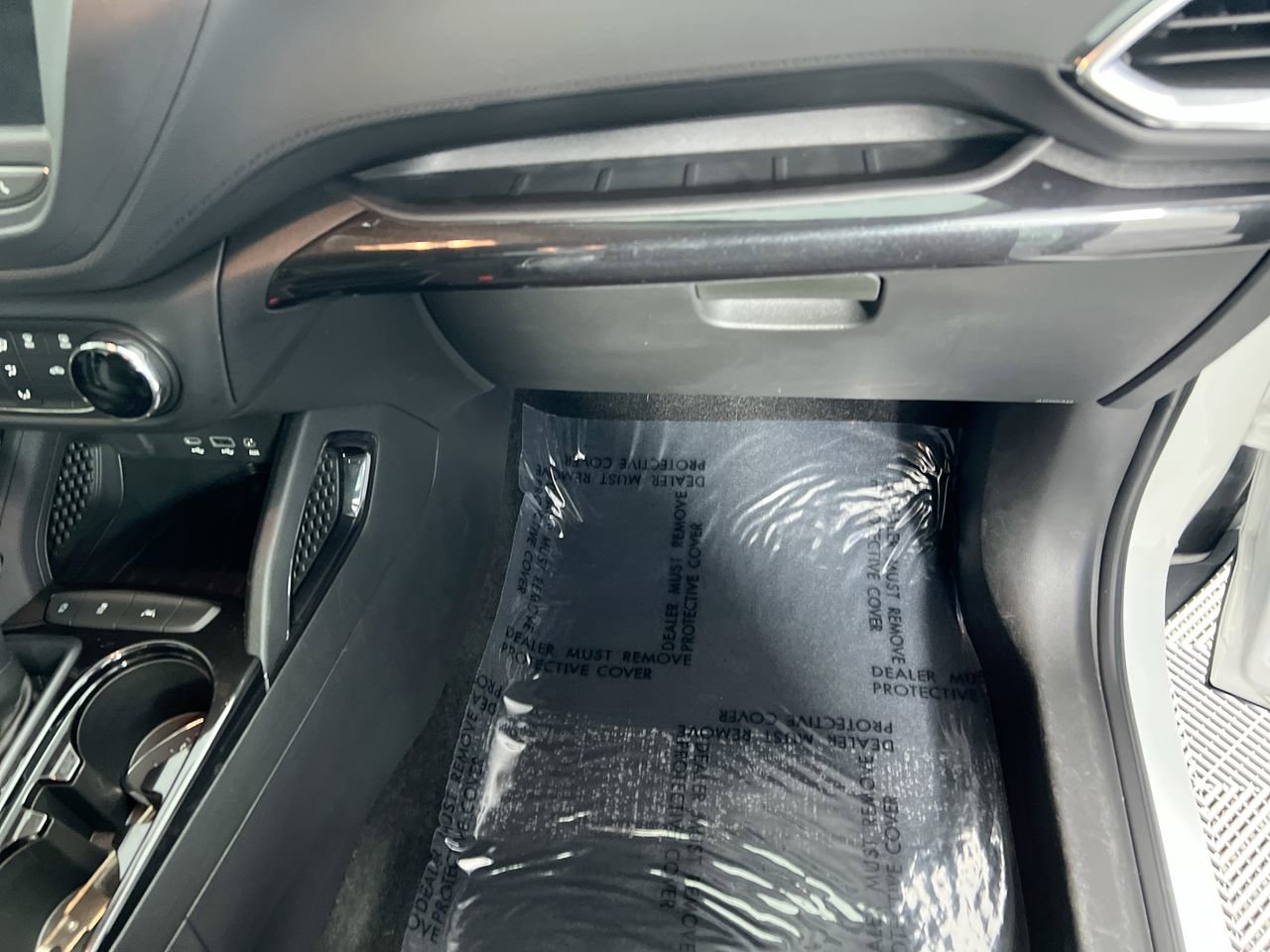 Used 2023 Chevrolet TrailBlazer LT FWD image 31