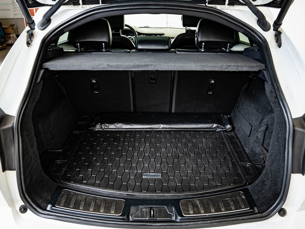 Used 2022 Jaguar E-PACE SE image 16