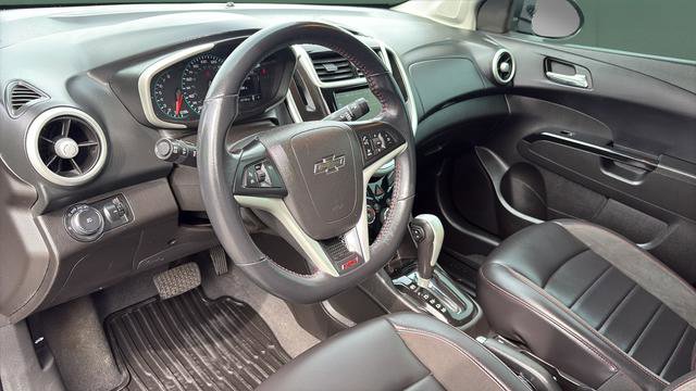 Used 2019 Chevrolet Sonic Premier w/ RS Package FWD image 18