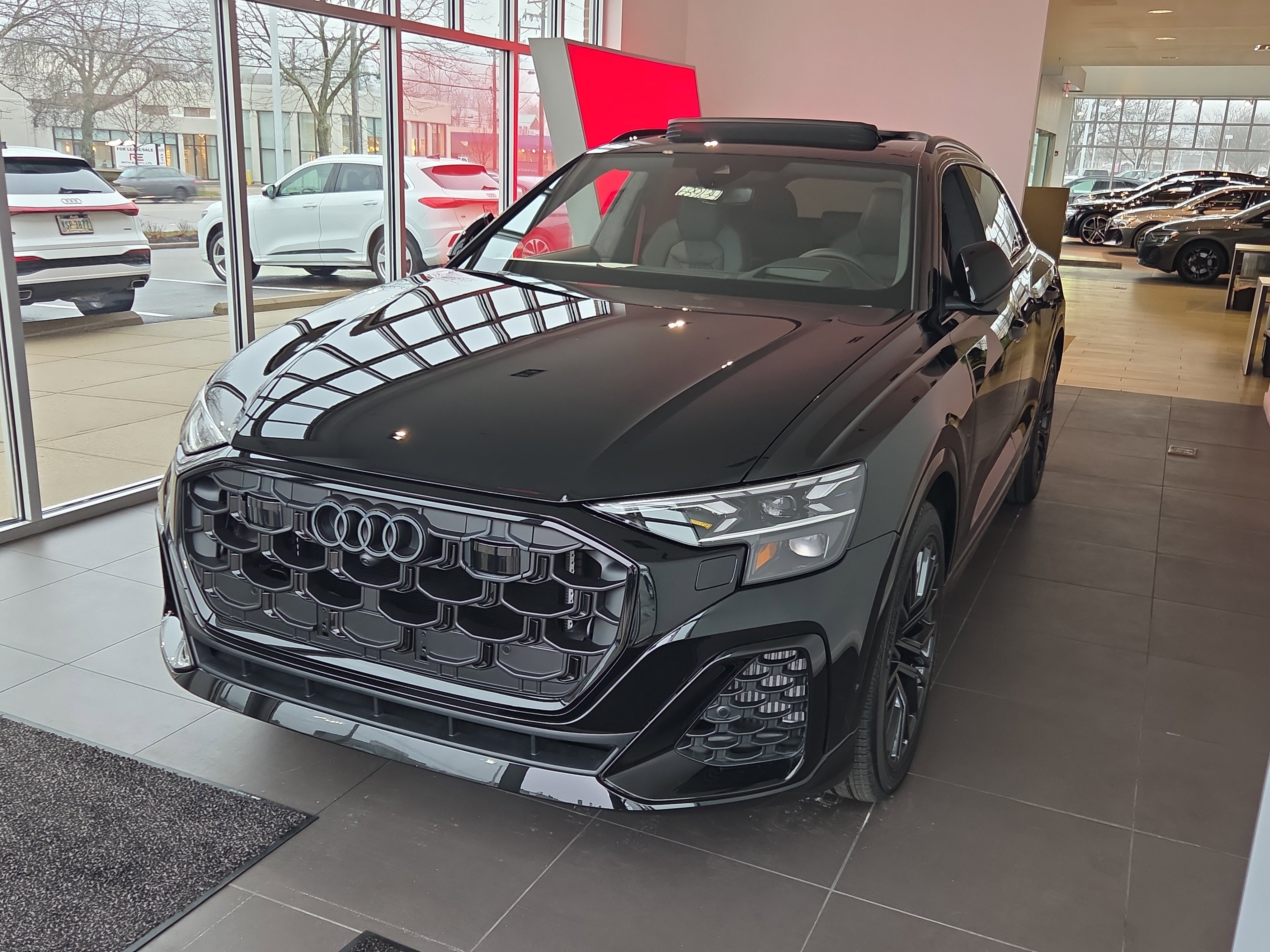 New 2026 Audi SQ8 Prestige image 2