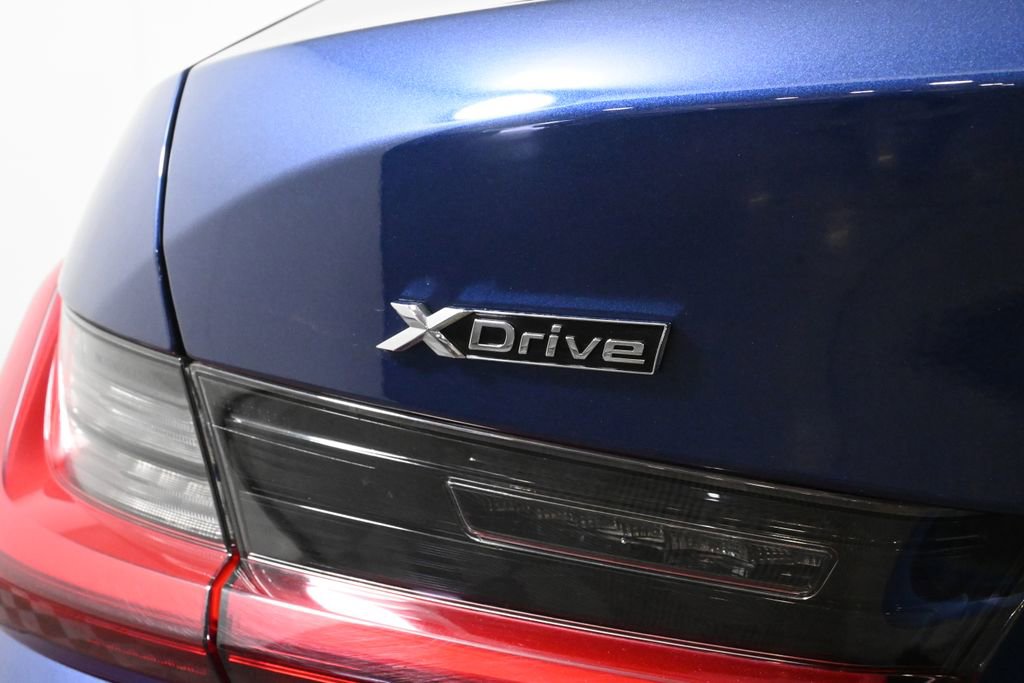Used 2023 BMW 330i xDrive Sedan w/ Driving Assistance Package AWD/4WD image 36