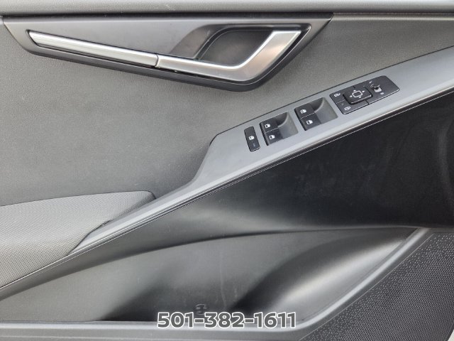 Used 2025 Kia Niro LX FWD image 33
