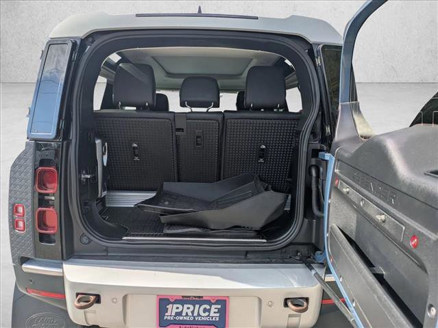 Used 2022 Land Rover Defender 90 S image 7