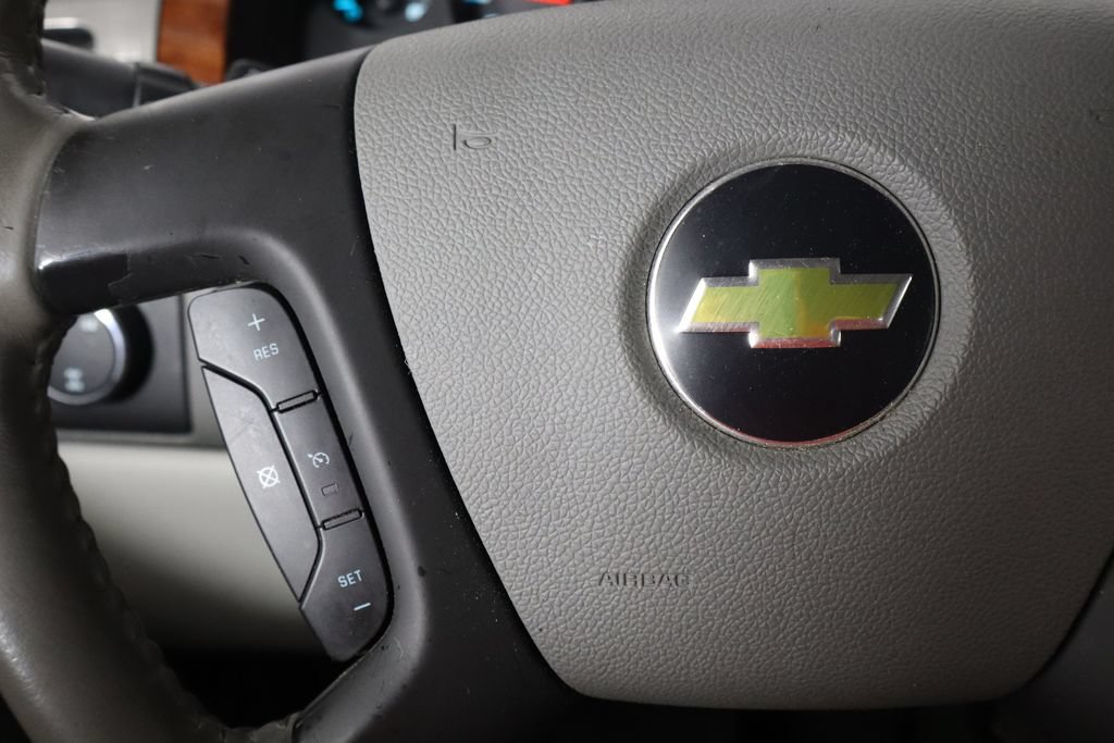 Used 2010 Chevrolet Silverado 1500 LTZ w/ Z71 Appearance Package AWD/4WD image 8