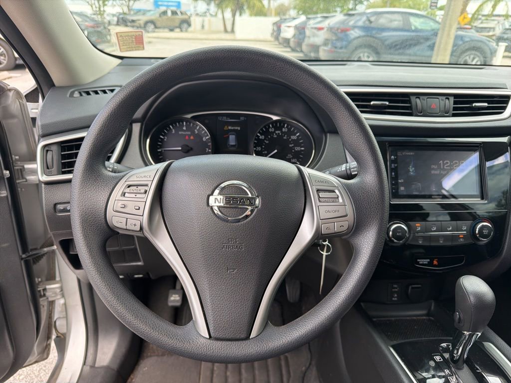 Used 2016 Nissan Rogue S image 17