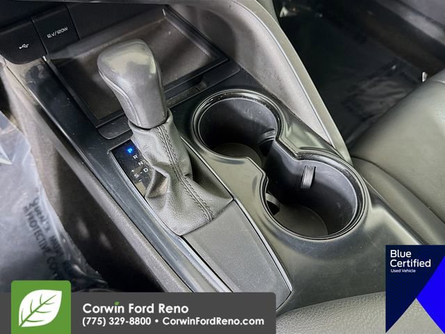 Used 2020 Toyota Camry SE image 19
