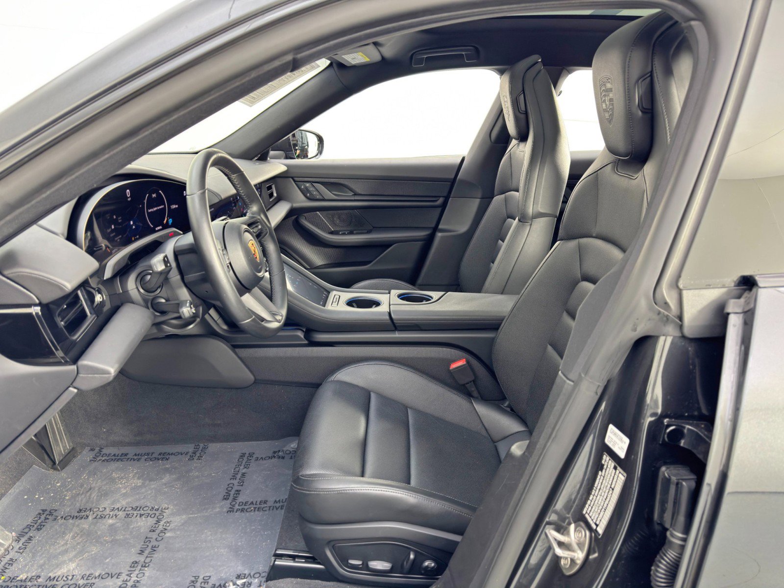 Used 2023 Porsche Taycan 4S w/ Performance Package AWD/4WD image 17