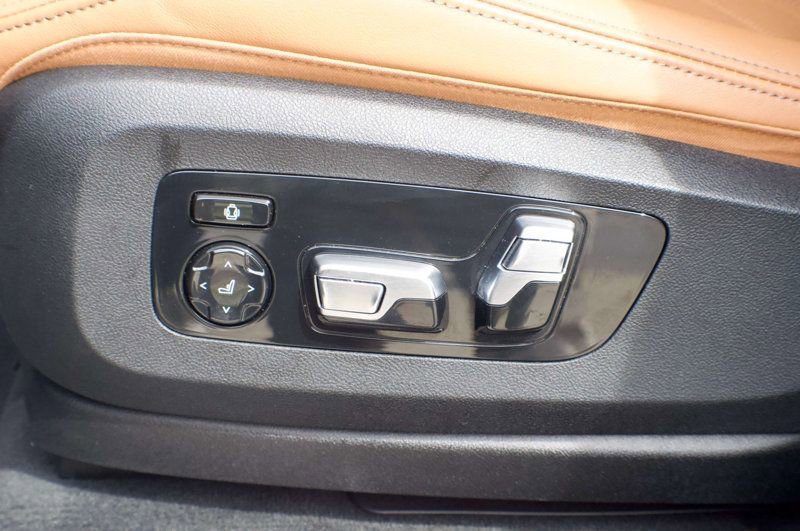 Used 2023 BMW X7 xDrive40i AWD/4WD image 40