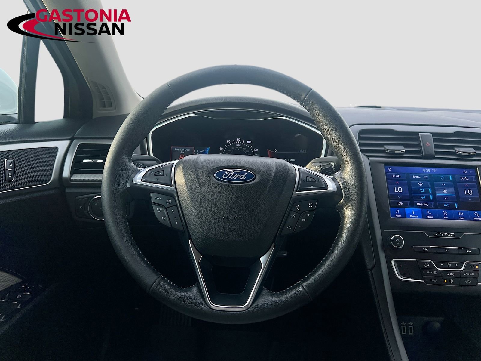 Used 2020 Ford Fusion SE w/ Equipment Group 151A image 30