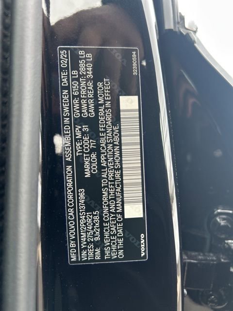 Certified 2025 Volvo XC90 B5 Plus image 28