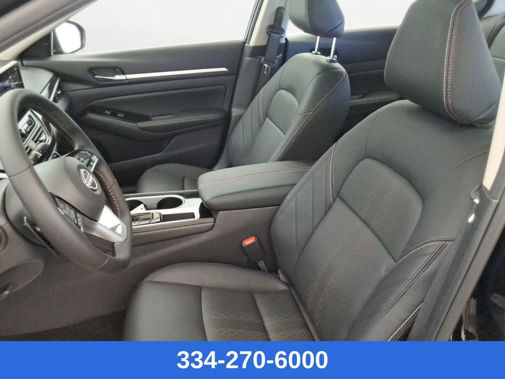 New 2025 Nissan Altima 2.5 SR w/ SR Premium Package image 12