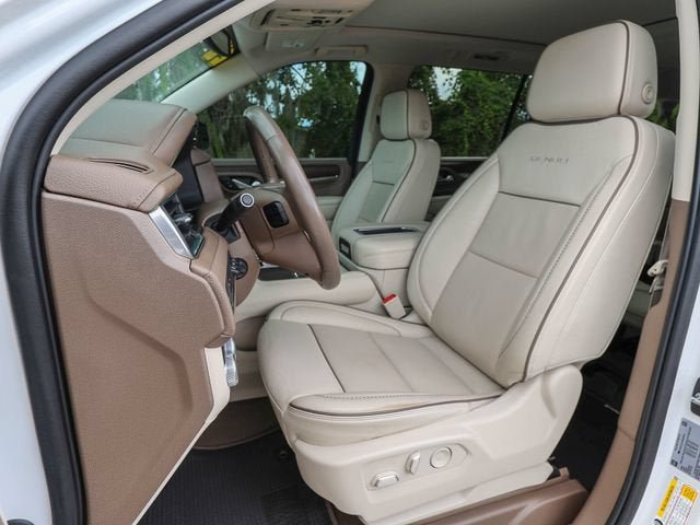 Used 2022 GMC Yukon XL Denali RWD image 15