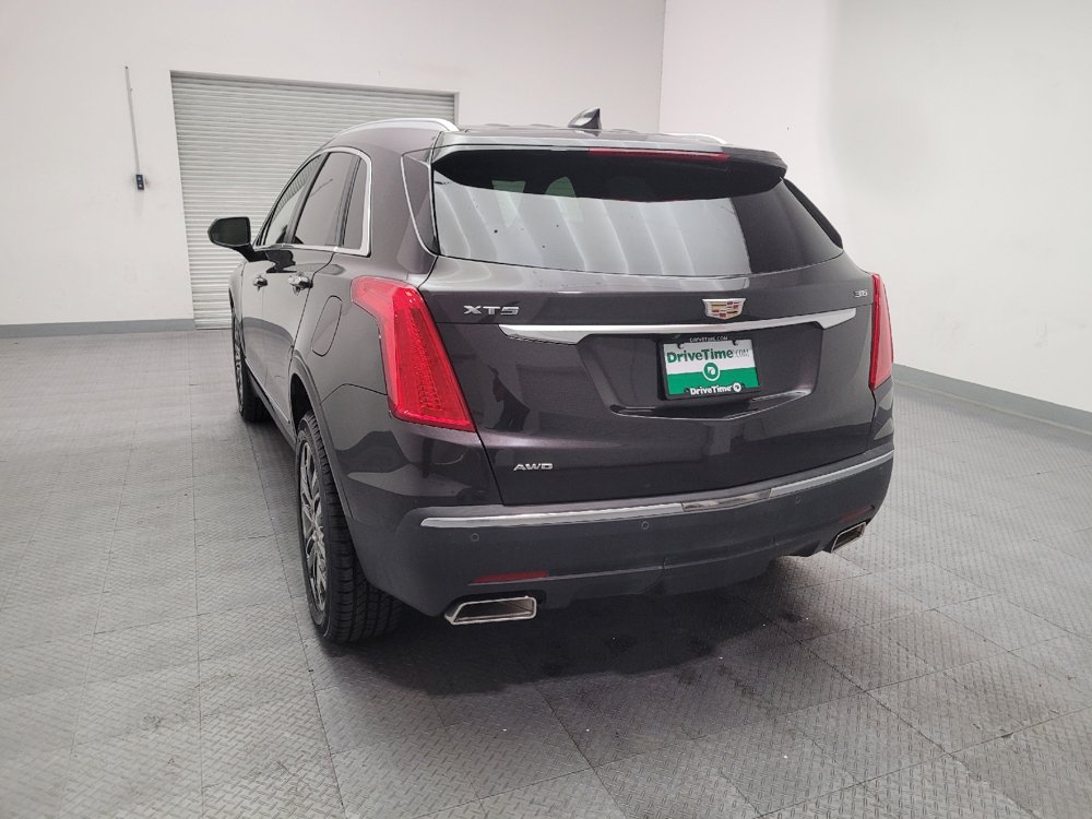 Used 2017 Cadillac XT5 Premium Luxury w/ LPO, Wheel Lock Package AWD/4WD image 6