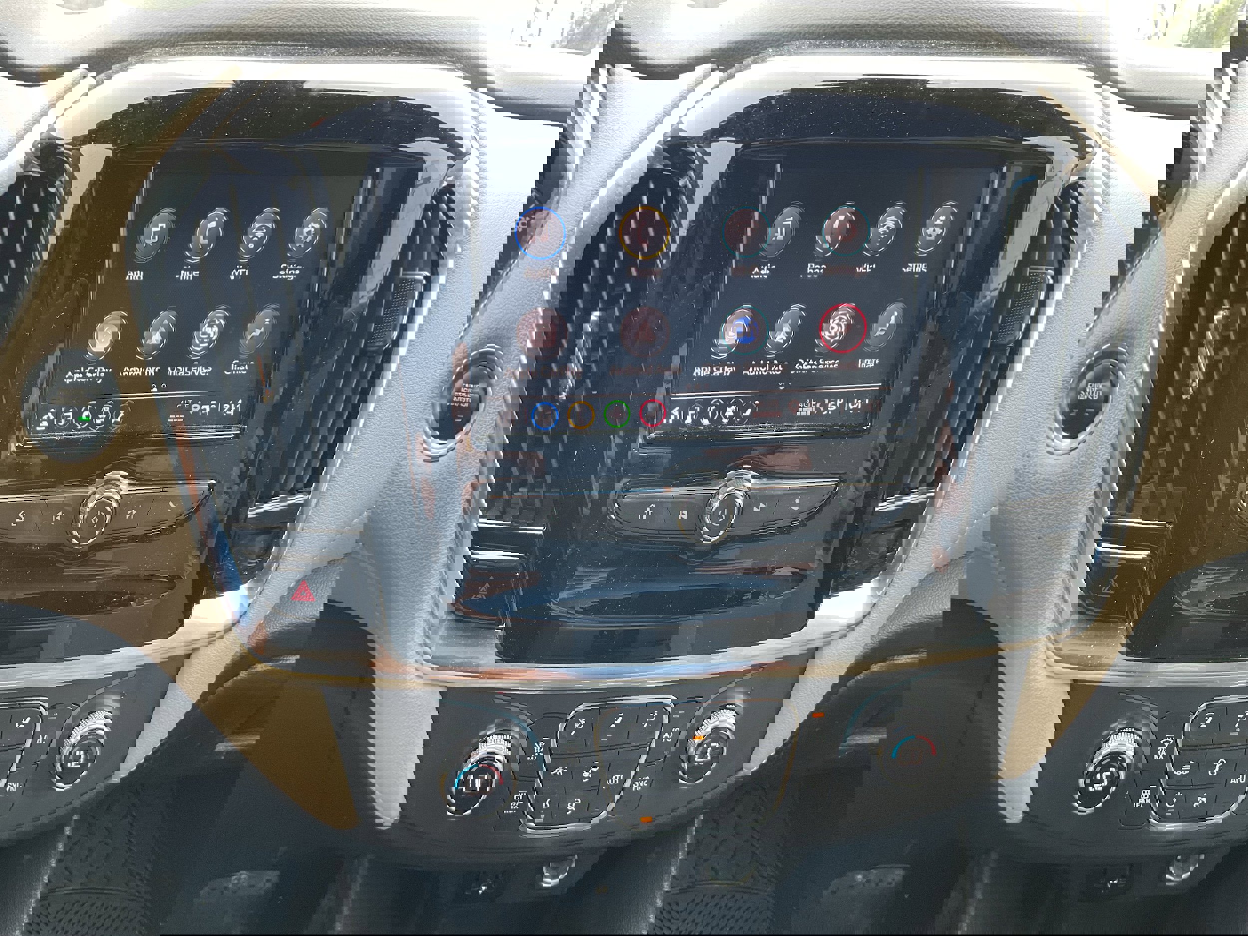 Certified 2022 Chevrolet Traverse LS image 9