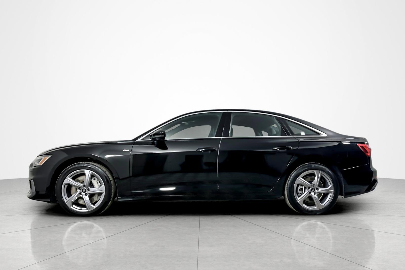 Used 2025 Audi A6 3.0T Premium image 2