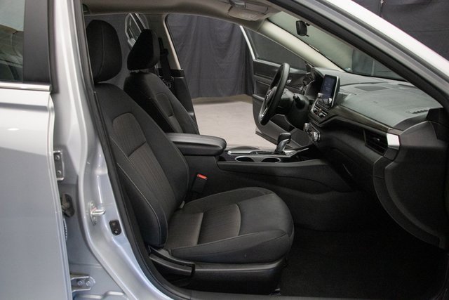 Used 2024 Nissan Altima 2.5 SV image 16
