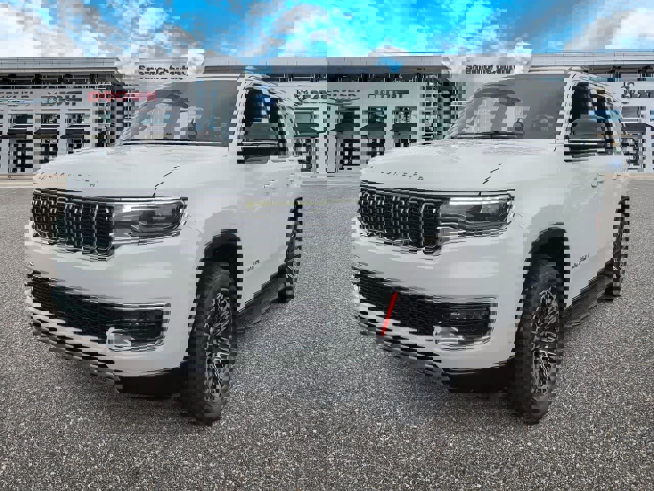 Used 2024 Jeep Wagoneer Series II w/ Flexible Seating Group RWD image 4