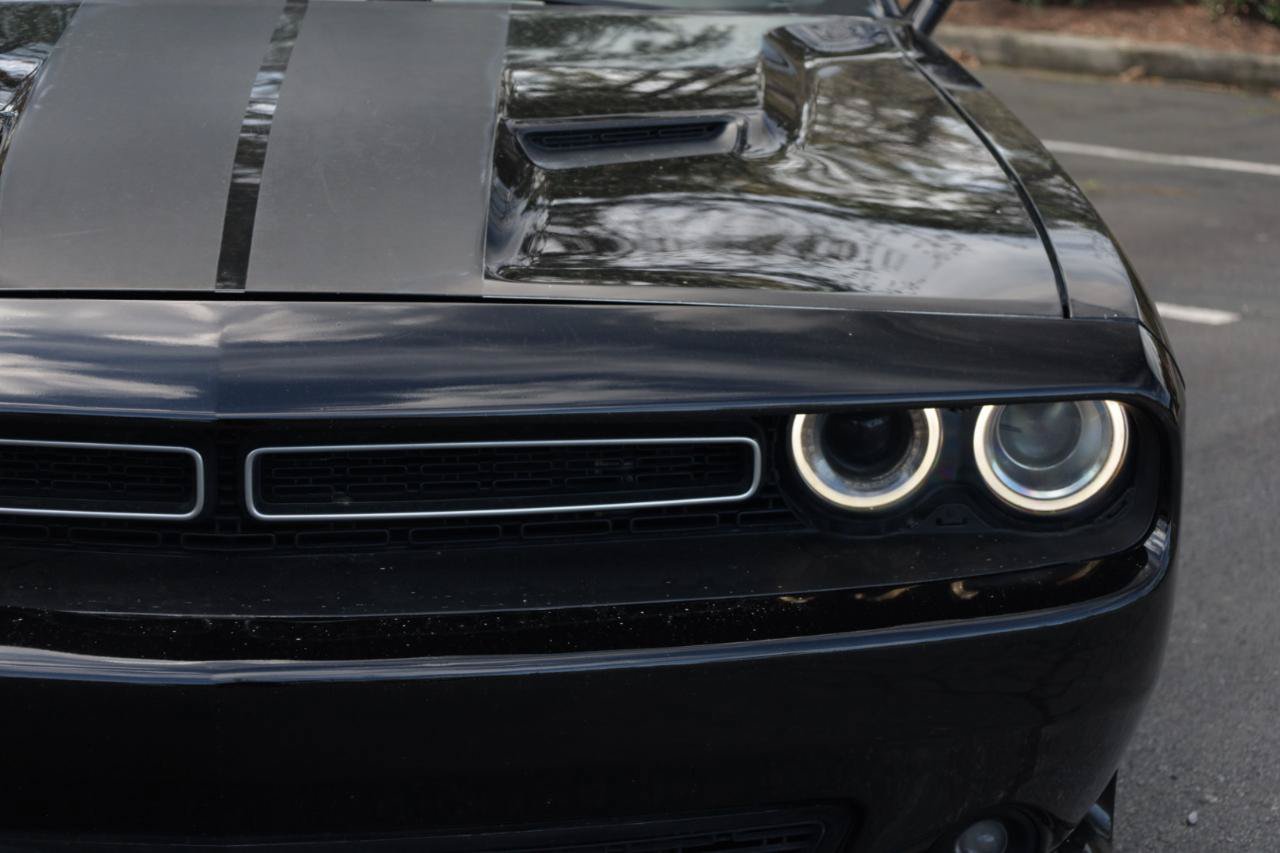 Used 2017 Dodge Challenger R/T RWD image 20