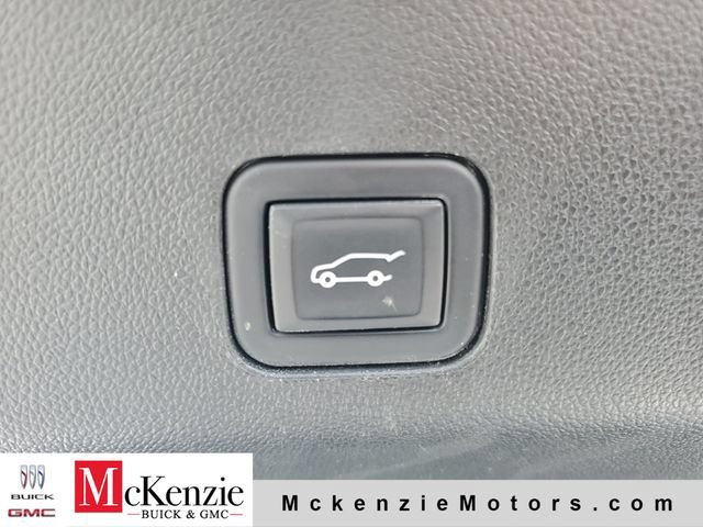 Used 2023 Chevrolet Tahoe Z71 w/ Z71 Off-Road Package AWD/4WD image 34
