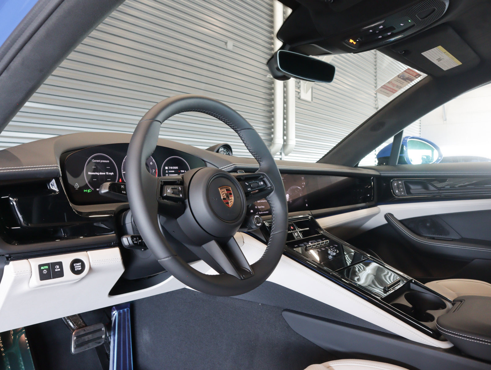 Used 2025 Porsche Panamera GTS image 4