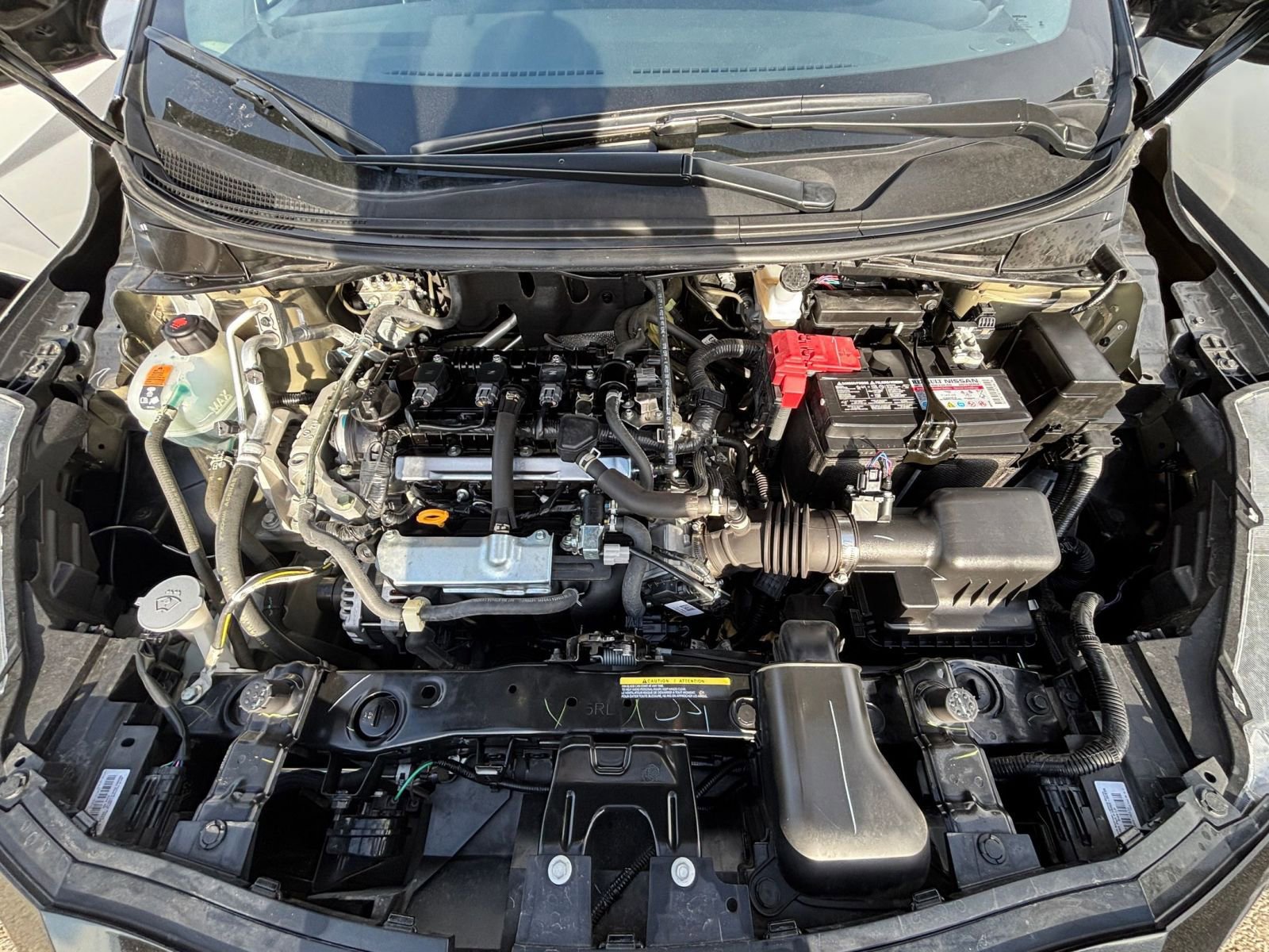 Used 2025 Nissan Versa SV image 33