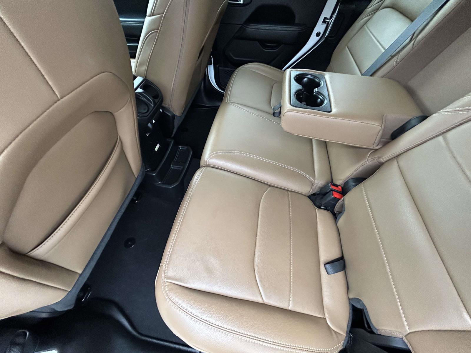 Used 2023 Jeep Wrangler Unlimited Sahara w/ Cold Weather Group image 11