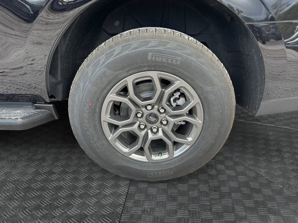 New 2025 Ford Expedition Active image 17