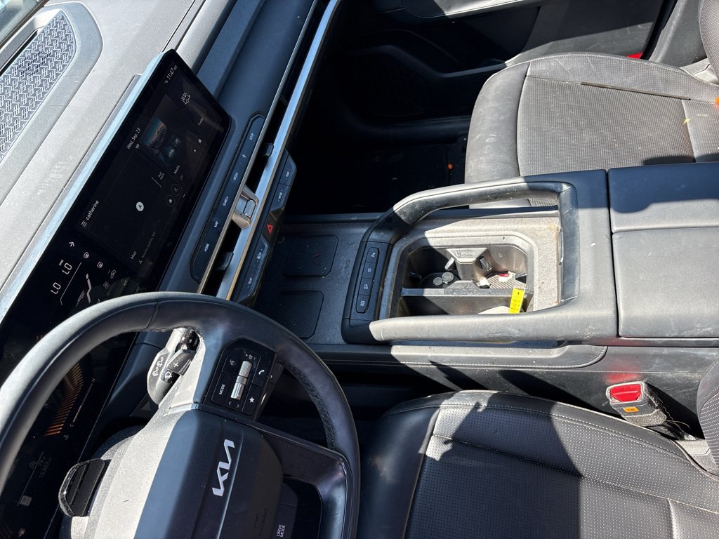 Used 2027 Kia Telluride S w/ Towing Package FWD image 28