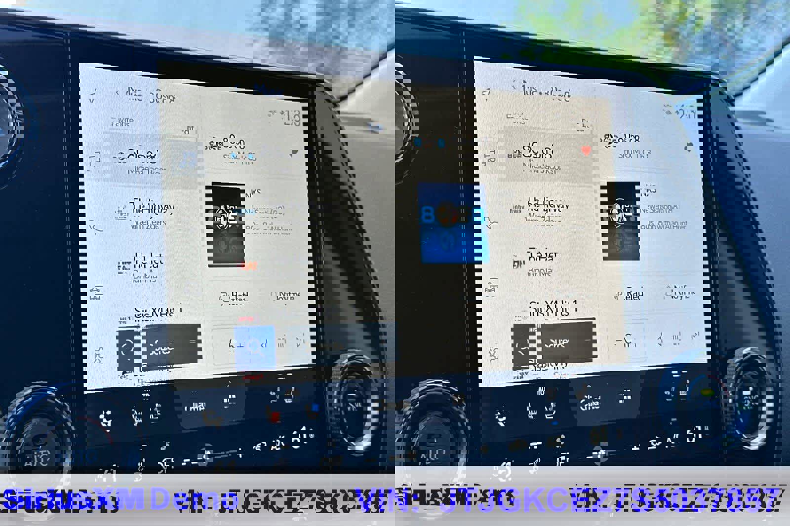 Used 2025 Lexus NX 350h AWD w/ Accessory Package (2T) image 33