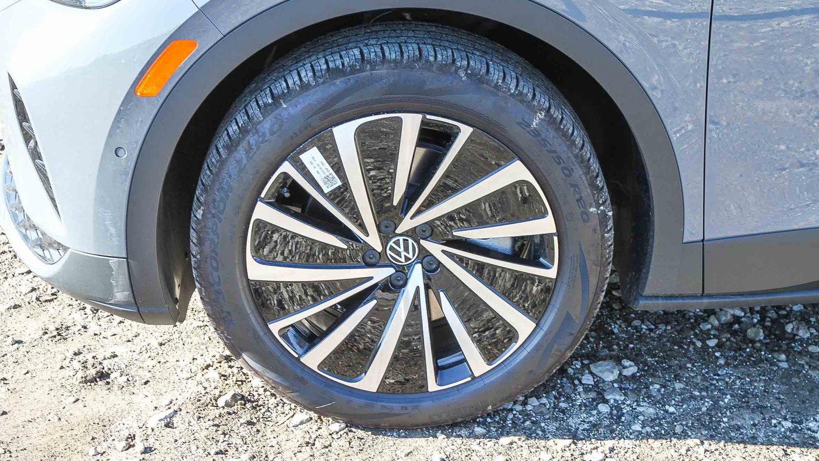 New 2025 Volkswagen ID.4 Pro AWD/4WD image 10