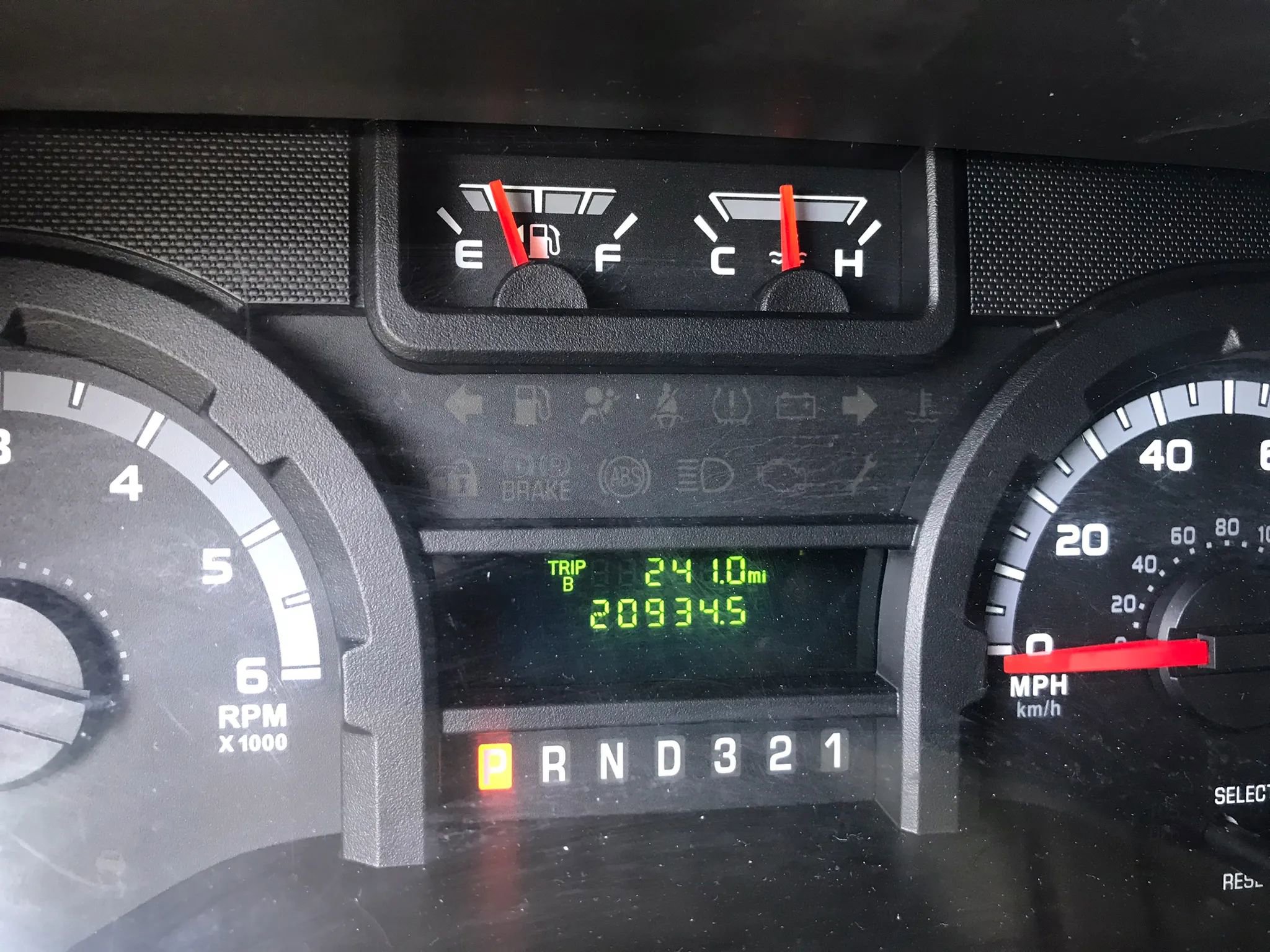 Used 2014 Ford E-350 and Econoline 350 Super Duty RWD image 14