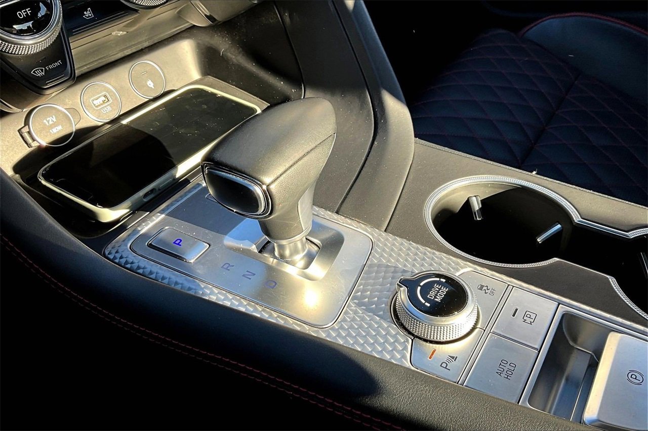 Used 2022 Genesis G70 3.3T w/ Sport Prestige Package image 30