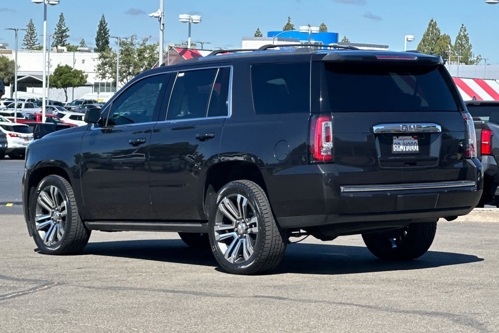 Used 2020 GMC Yukon Denali w/ Denali Premium Package AWD/4WD image 7