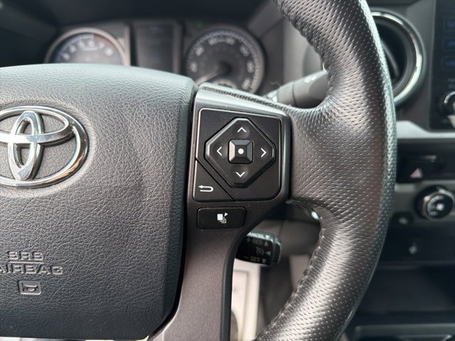 Used 2017 Toyota Tacoma TRD Sport image 23