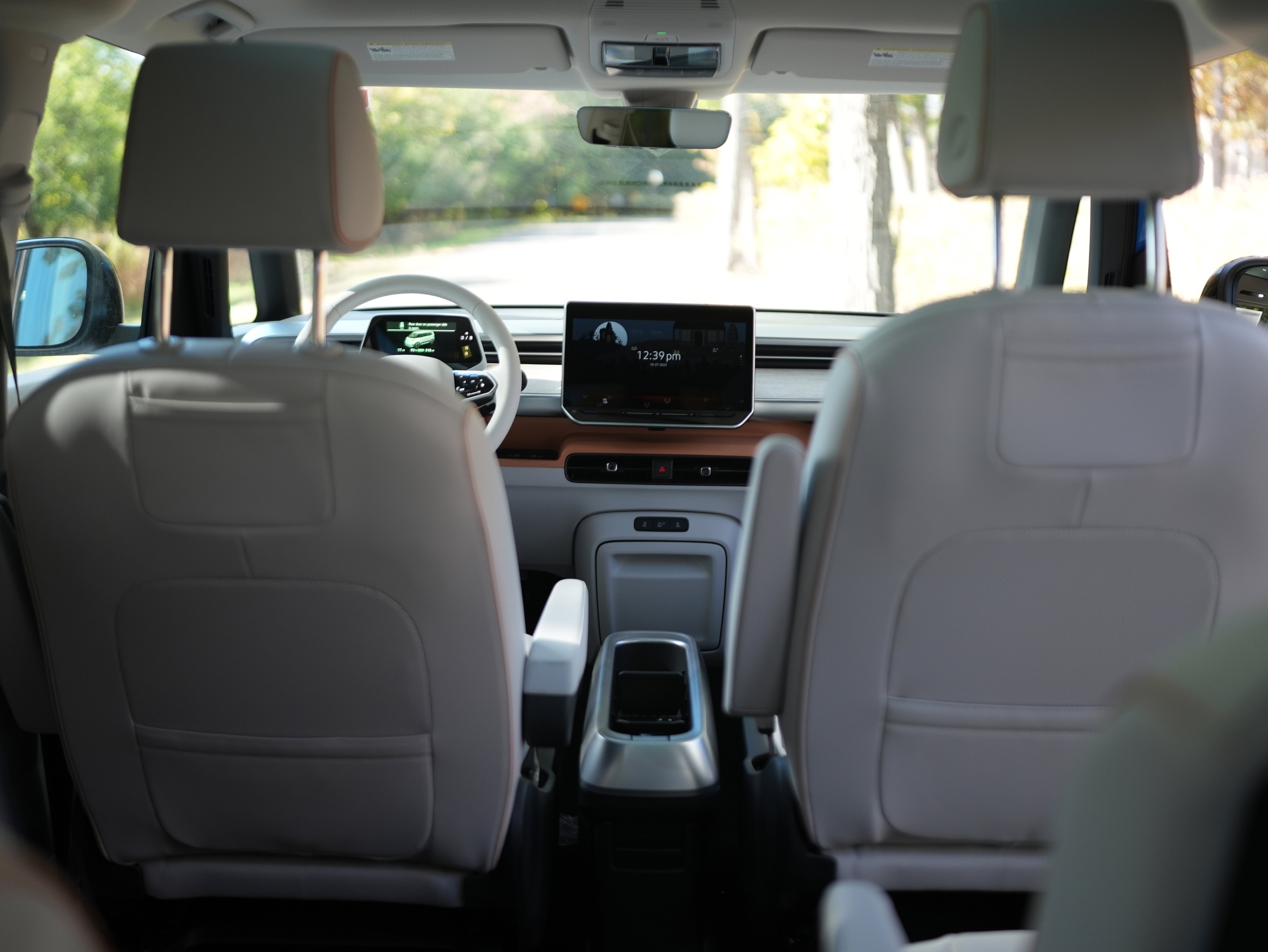 New 2025 Volkswagen ID. Buzz Pro S Plus image 31