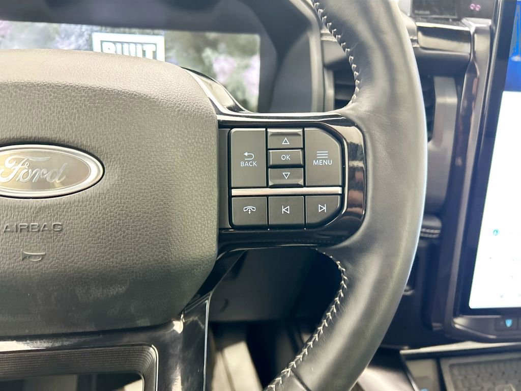 Used 2023 Ford F150 Lightning Platinum image 12