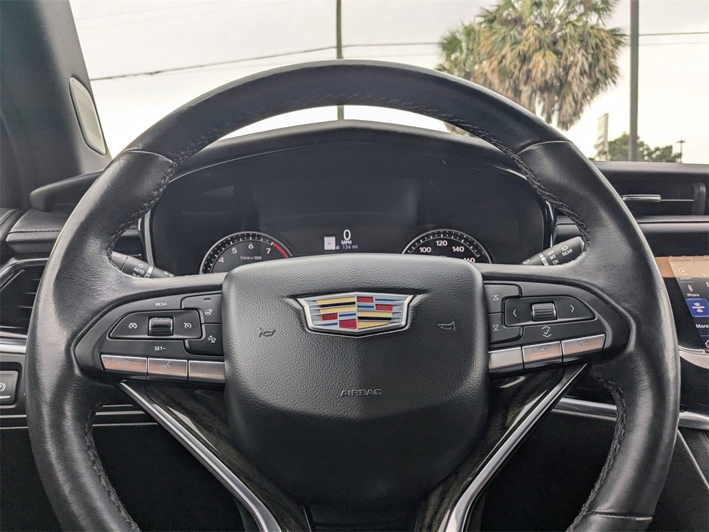 Used 2021 Cadillac XT6 Premium Luxury image 25