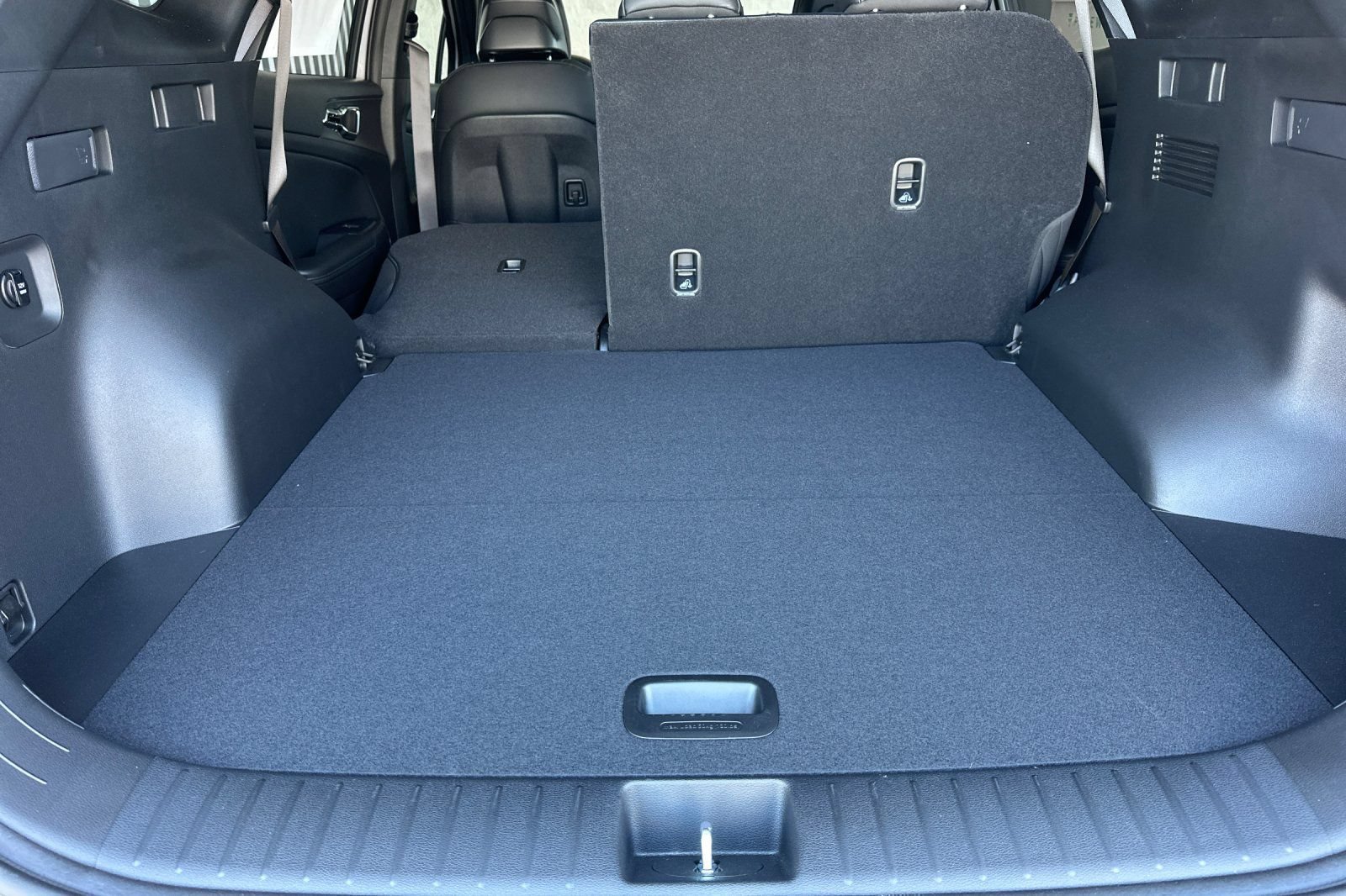 New 2026 Kia Sportage X-Line AWD/4WD image 15