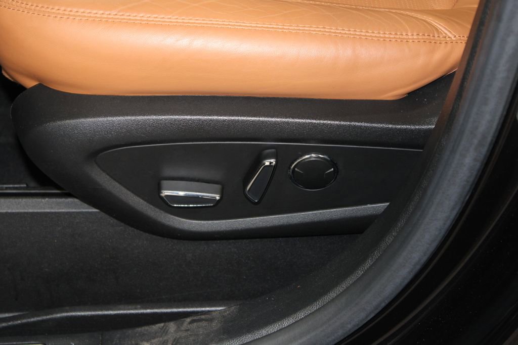 Used 2023 Lincoln Nautilus Black Label w/ Cargo Utility Package image 22