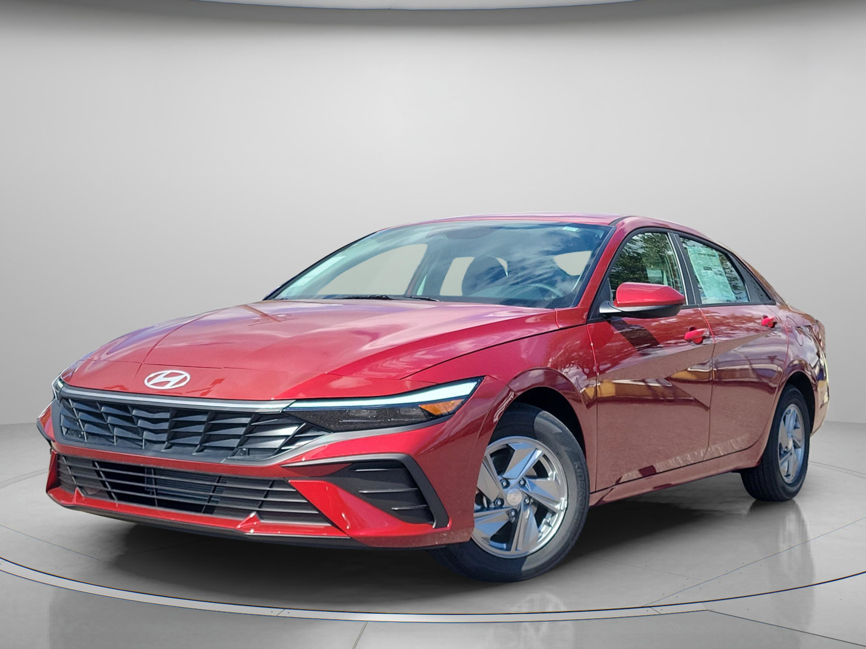 New 2026 Hyundai Elantra SE image 2