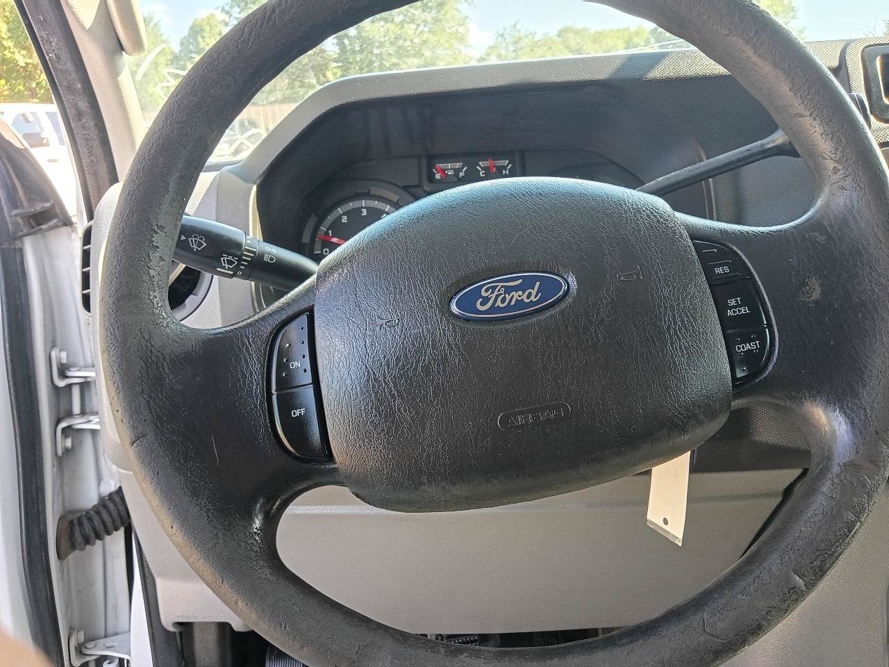 Used 2013 Ford E-250 and Econoline 250 w/ Commercial Cargo Van Pkg RWD image 11