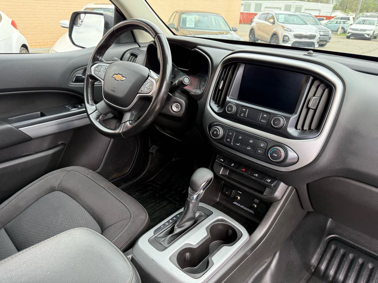 Used 2022 Chevrolet Colorado LT w/ Fleet Safety Package RWD image 20