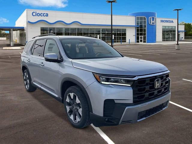 New 2026 Honda Pilot Touring image 7